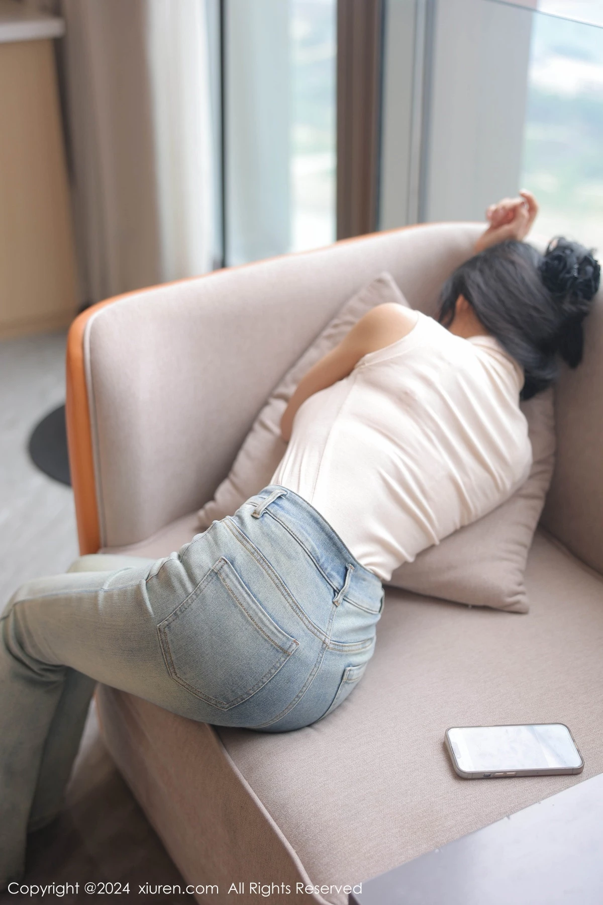 [XiuRen秀人网]第8798期金小依写真-秀人资源网